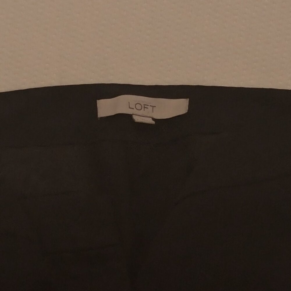 Ann Taylor LOFT Zoe Curvy Fit Straight Leg Long Black Trouser Pants, Size 8 - Picture 3 of 6